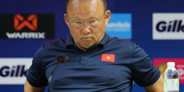 开云全站下载-越南结束东南亚统治 朴恒绪走下神坛仅剩一名助手