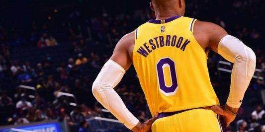 开云棋牌下载-【观察】挽救支离破碎的21-22赛季 湖人还能做什么？