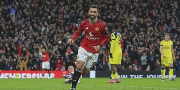 开云棋牌下载-2-1！曼联临时主帅梦回弗格森，2000万神锋破茧，争四真不用买人？|卡里克|英超|舍什科|内维尔|水晶宫_新浪体育_新浪新闻