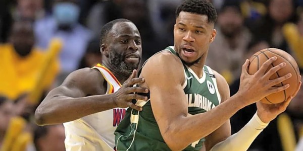 开云棋牌下载-曝格林曾考虑去湖人快船！今夏仍可能离队 库里是勇士唯一非卖品|德雷蒙德·格林|雄鹿|斯蒂芬·库里|邓利维|扬尼斯-阿德托昆博_新浪体育_新浪新闻