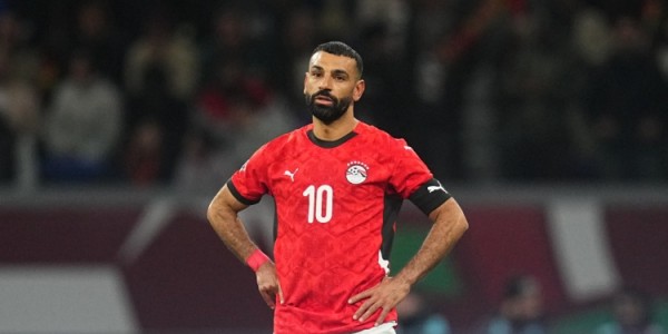 开云app官网-人未走，枷锁先至！萨拉赫的“暮色之路”会比梅西和C罗更难抉择