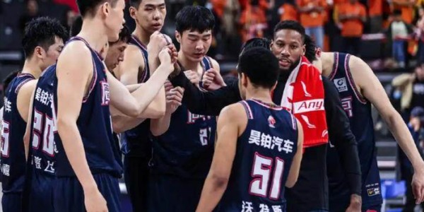 开云全站下载-萨林杰倒了，广东内线塌了，体系被迫重启|广东队|广东男篮|王少杰|篮板|杜锋_新浪体育_新浪新闻