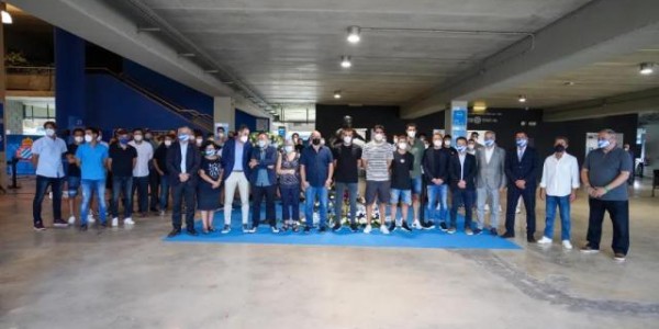 开云棋牌下载-武磊讲述佛罗伦萨行 热身赛纪念西班牙人老队长