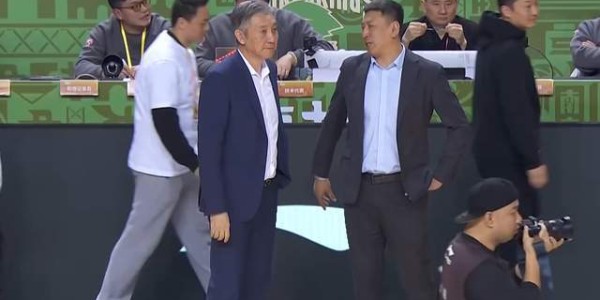 神仙打架！鱼腩双加时掀翻黑马，郭昊文独砍31+6+10，贺希宁28+7