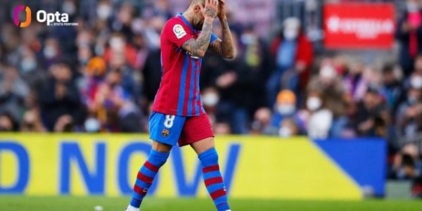 38岁276天 阿尔维斯成巴萨21世纪最老进球者