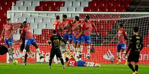 开云app官方下载-梅西格子双梅开二度，巴萨复活重归争冠行列