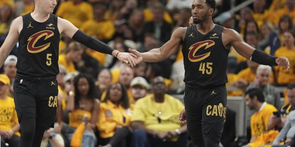 开云体育官网下载安装-认识下哈登新队友！轰进9记三分的神射手太励志 骑士冲冠离不开他