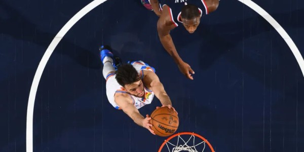 开云app官网-霍姆格伦穿着雷霆配色KD18，砍下30分14篮板5助攻2抢断4盖帽